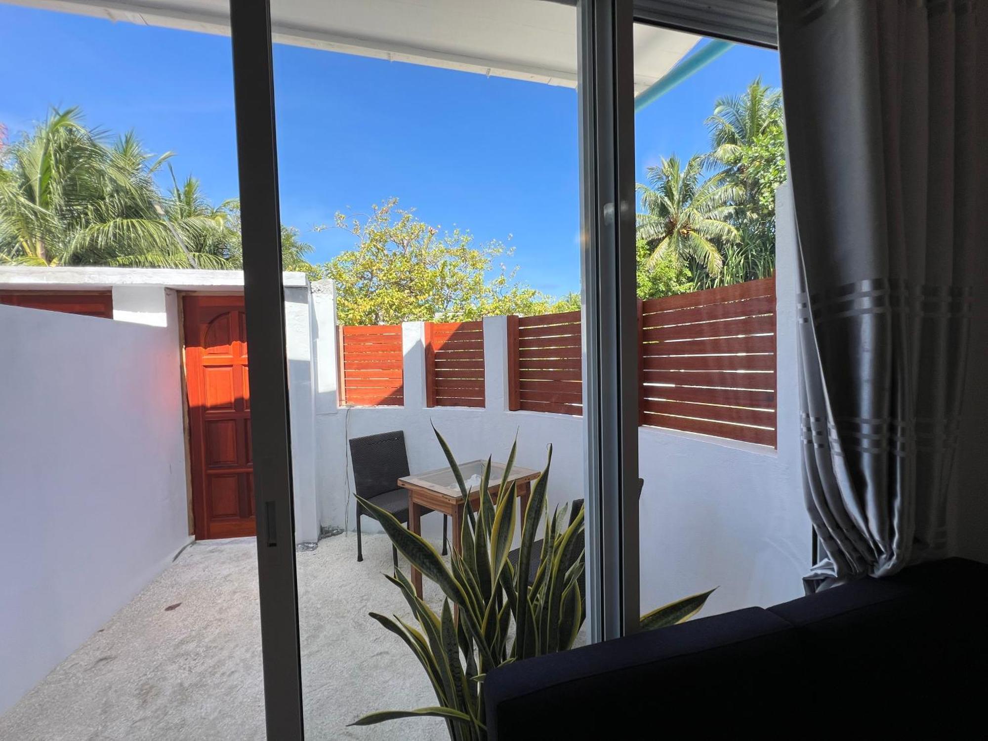 The Wave Dhigurah Hotel Dhigurah  Exterior photo